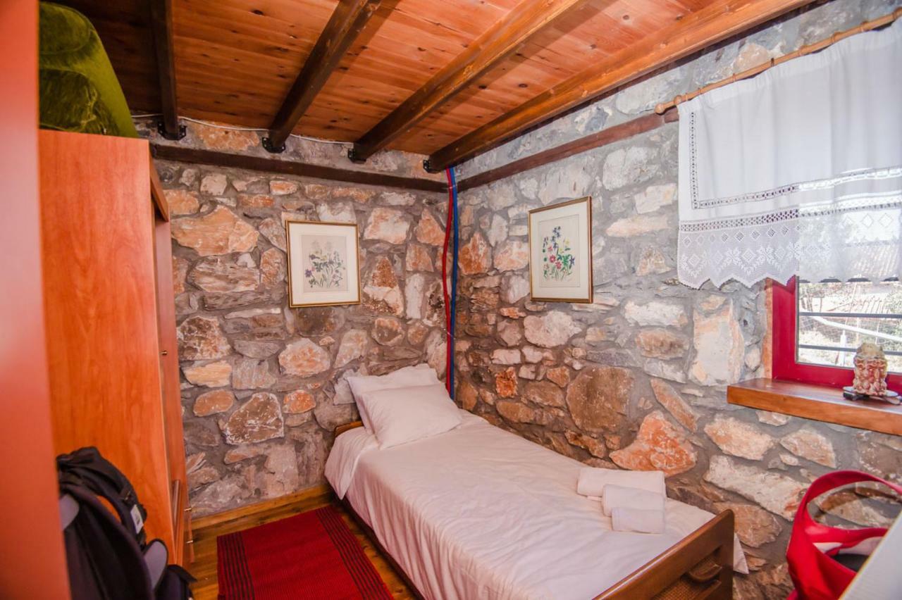 Stonehouse 2 Bedroom Chalet On Olympus Amazing View Pétra 외부 사진