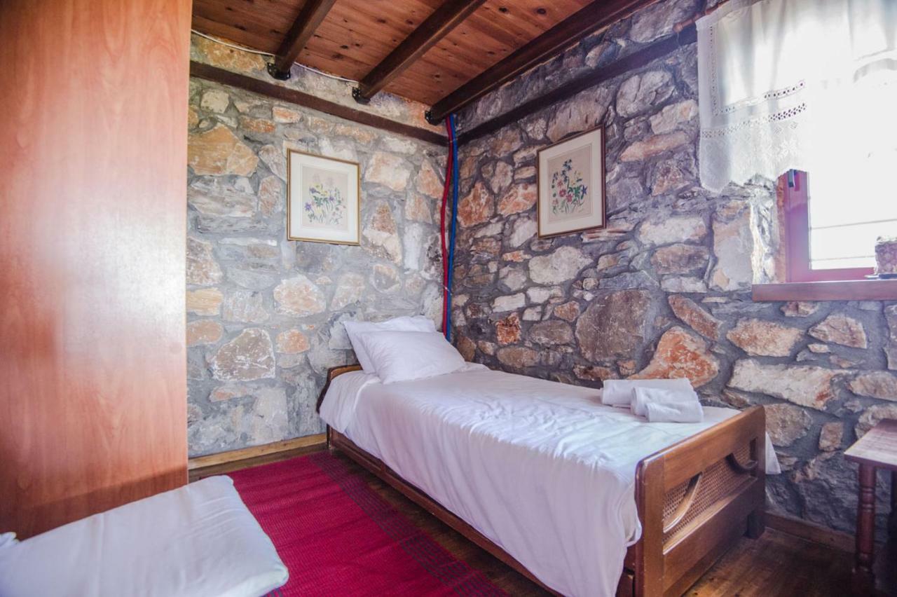 Stonehouse 2 Bedroom Chalet On Olympus Amazing View Pétra 외부 사진