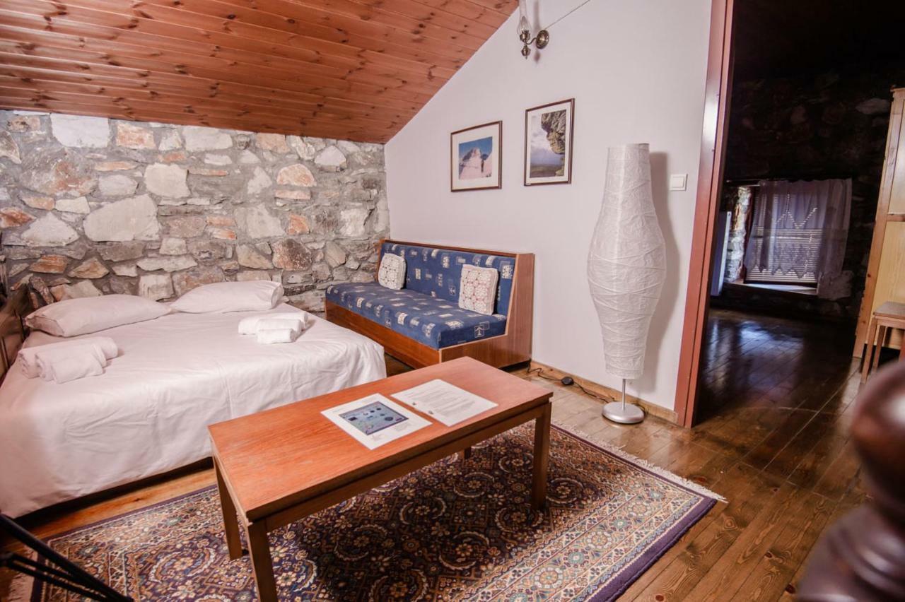 Stonehouse 2 Bedroom Chalet On Olympus Amazing View Pétra 외부 사진