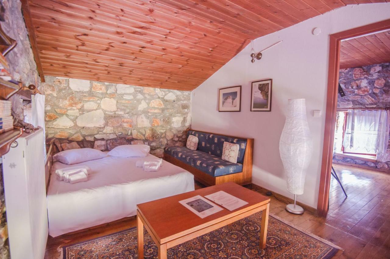 Stonehouse 2 Bedroom Chalet On Olympus Amazing View Pétra 외부 사진