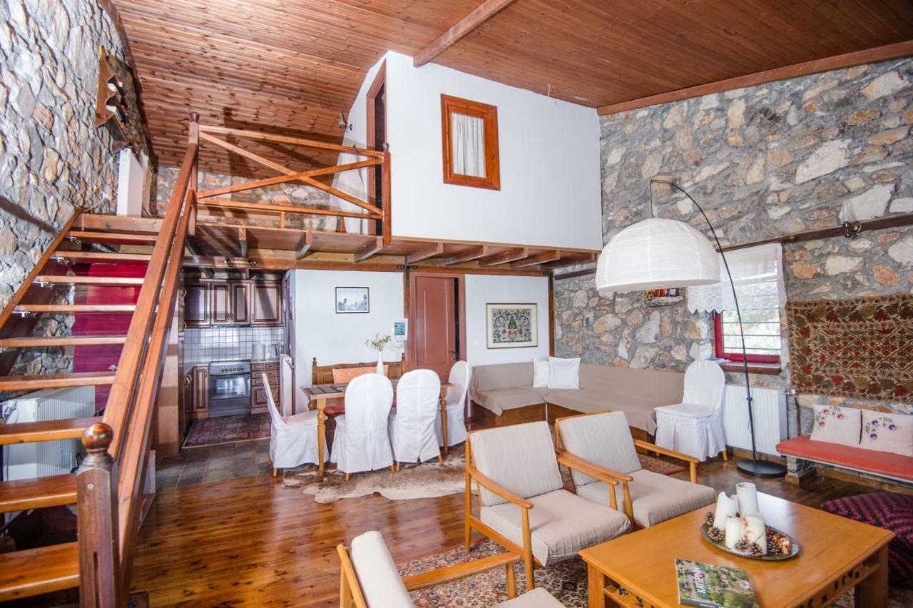 Stonehouse 2 Bedroom Chalet On Olympus Amazing View Pétra 외부 사진